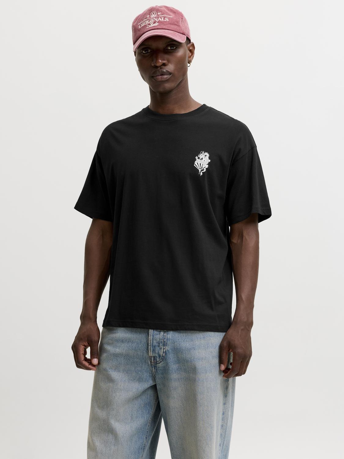 model_shot-front